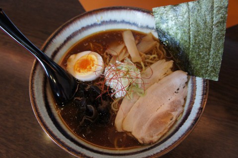 夏季限定!　定休日は木曜日さんの冷やしラーメン