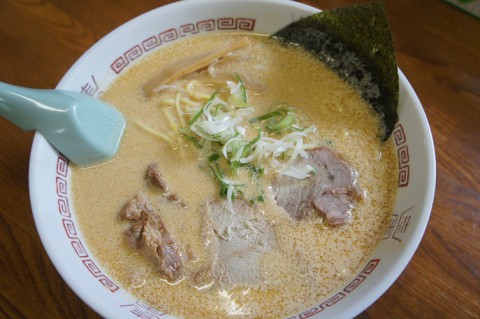 華宴さんの正油ラーメン