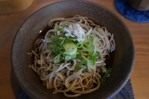 茶来居さんの冷かけそば