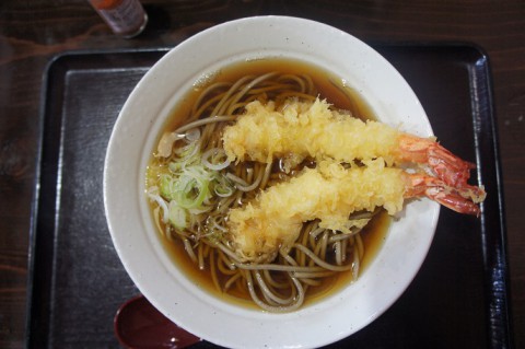 芽室町・蕎麦屋 片のさんの海老天そば