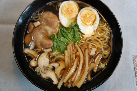 食いしん坊主軒の冷やしラーメン