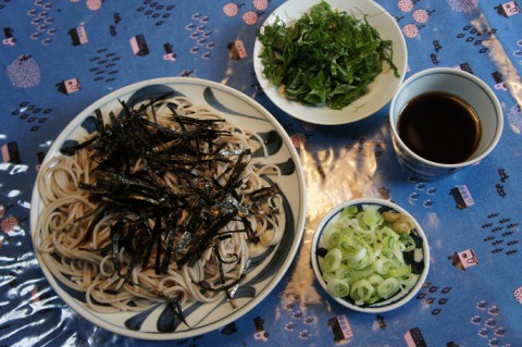 食いしん坊主庵の皿そば～♪