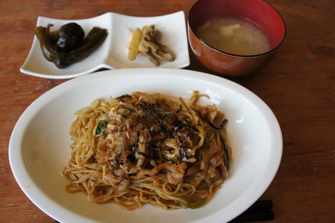 喫茶&カラオケ アルビナさんの焼きそば