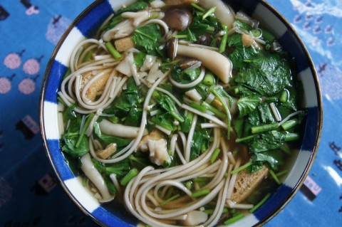 食いしん坊主庵のきのこ蕎麦