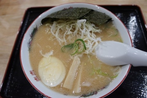 平日夜限定!　とんげんさんの白湯醤油ラーメン