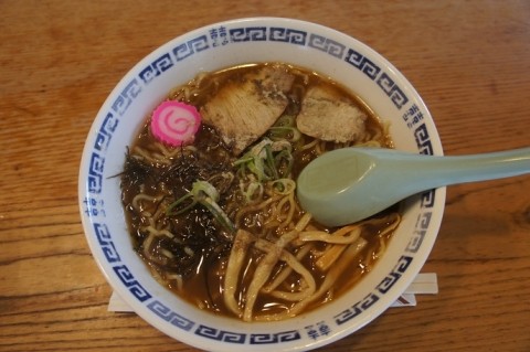 カフェ　オイランタンさんの正油ラーメン