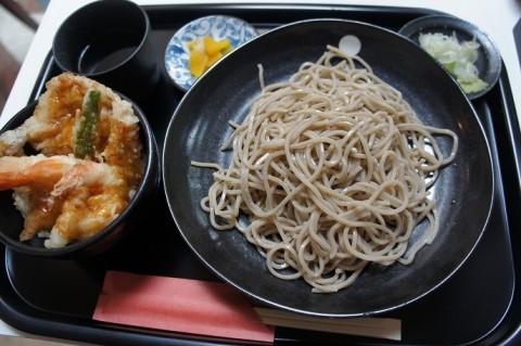 帯広そば処 KABUTO(カブト)さんの チビえび天丼セット