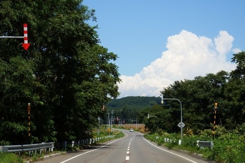 今夏初めて写した入道雲