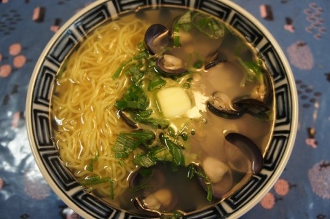 食いしん坊主軒の しじみラーメン～♪