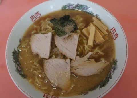 北京亭さんのラーメン