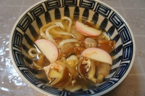 食いしん坊主庵のキノコうどん～♪