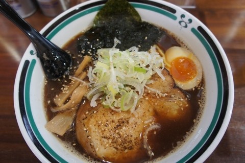 まるほラーメン店さんのとんこつしょうゆ