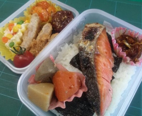 男の手弁当。