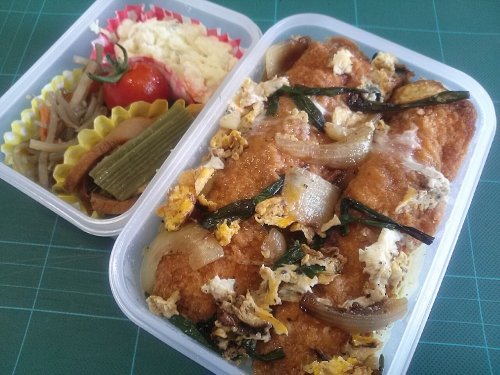 男の手弁当。