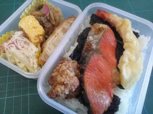 男の手弁当。