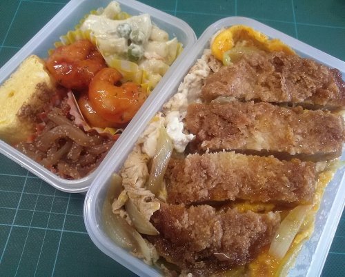 男の手弁当。