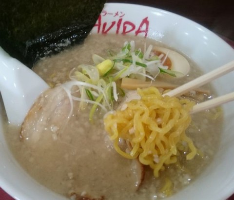 とんこつ正油ラーメン/ラーメン　AKIRA