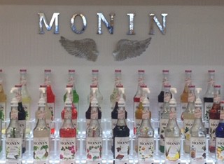 MONINの羽